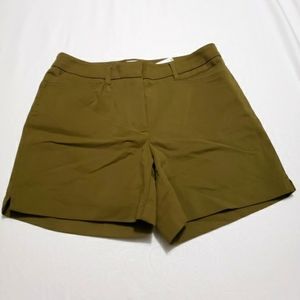 NWT Carmen Marc Valvo Classy Shorts